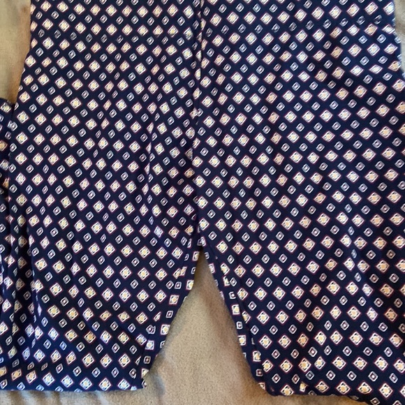 NWT women’s leggings size XL by MIXIT. Blue background with diamond print - Picture 3 of 3